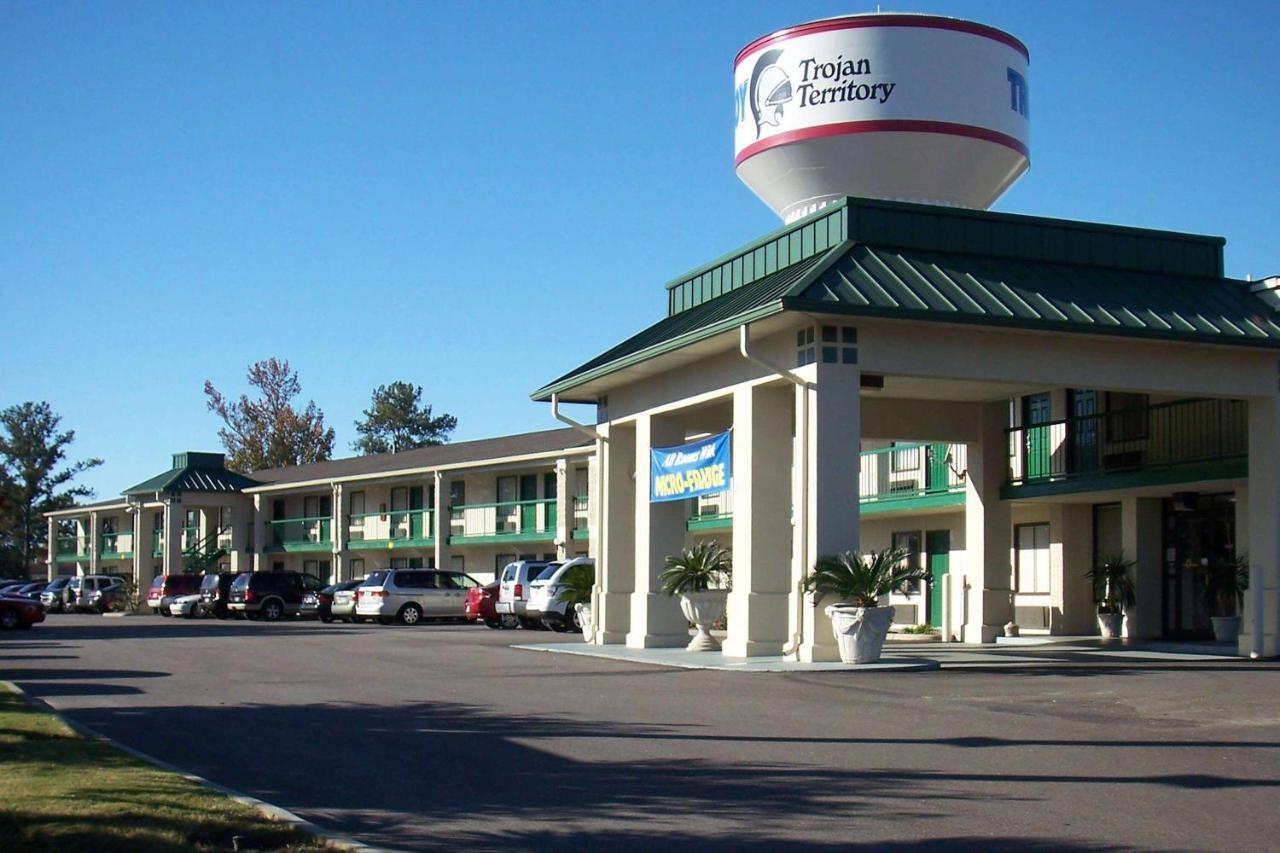 Hotel Baymont By Wyndham Troy Exterior foto